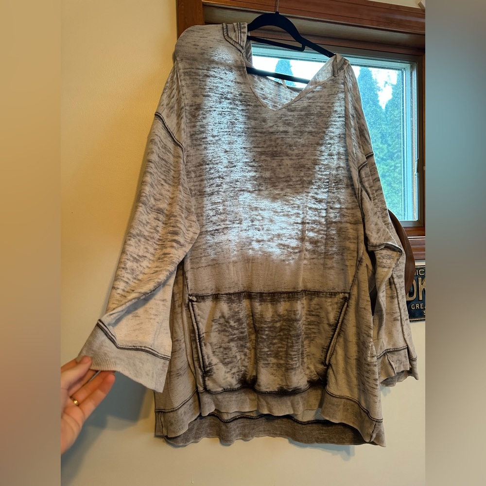Free People size L hooded long sweatshirt